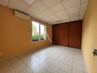  Immeuble � vendre 13 pi�ces 223 m�