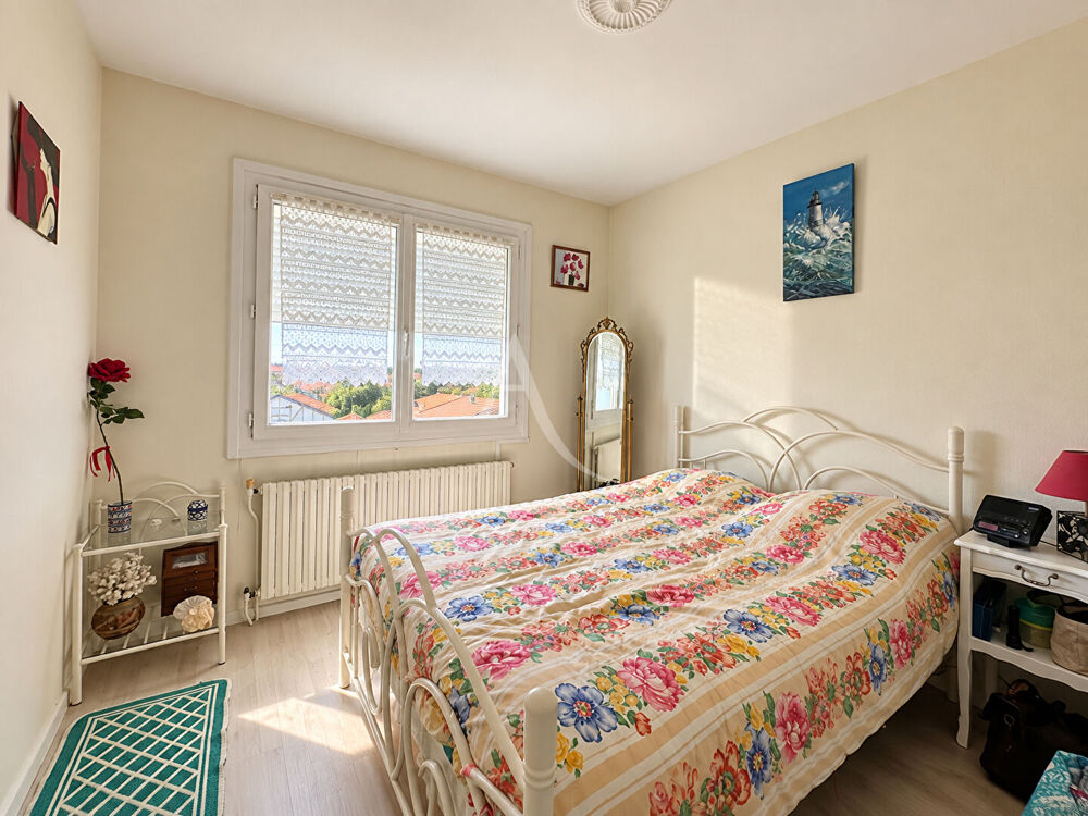 Vente Appartement Appartement T2 avec parking et cave Proche plage de Boisvinet Saint gilles croix de vie