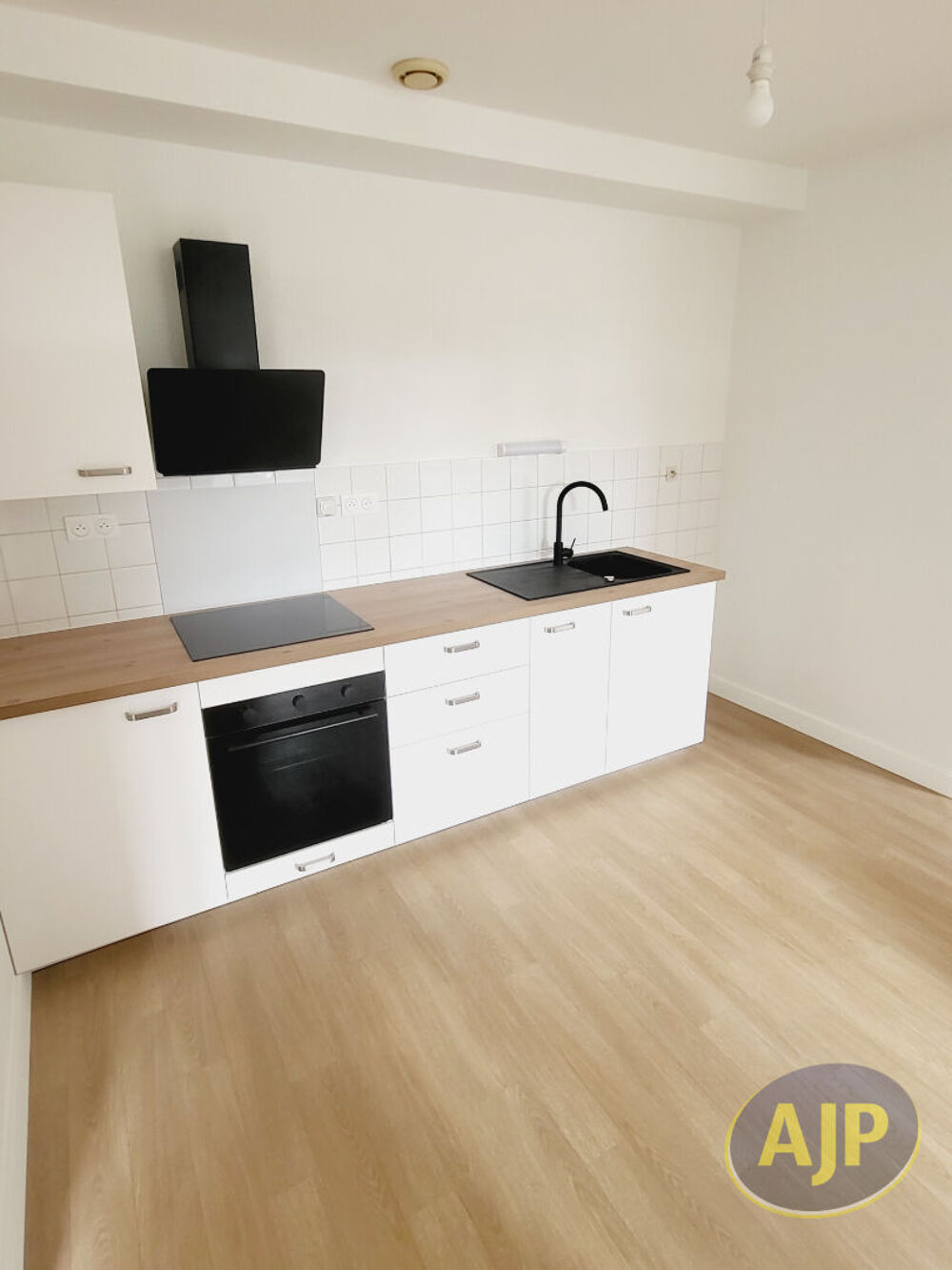 Location Appartement Appartement 3 pièces 56m2 à 5 km du centre de Ste Pazanne Sainte pazanne