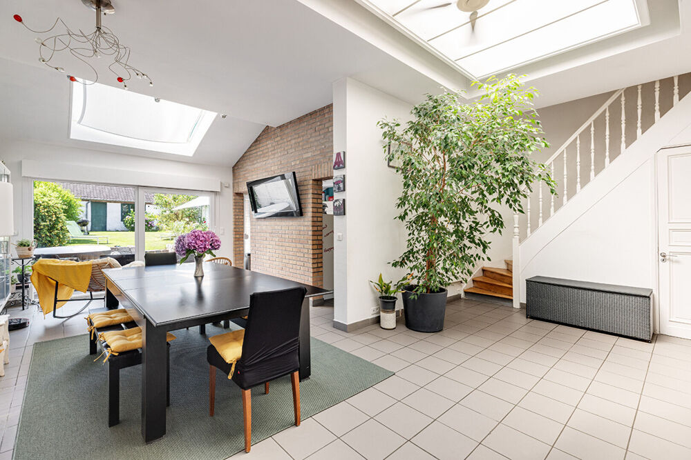 Croix, maison bourgeoise 230 m², 6 chambres, jardin, garage