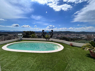  Maison  vendre 14 pices 320 m