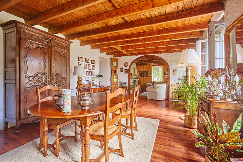 Maison de Maître Proche de Pellegrue