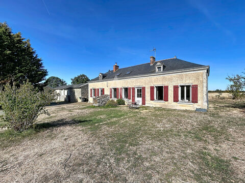   Montilliers - Longère avec dépendances sur plus de 5,5 hectares, sans voisinage Maison - 4 pièce(s) - 110 m²