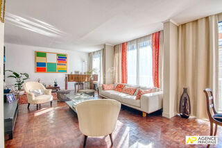 Vente Appartement Parris 16ème- rue de Civry -  Metro Exelmans Appartement 5 pièces 108.56 m² carrez situé au 4ème étage avec ascenseur et balcon Paris 16