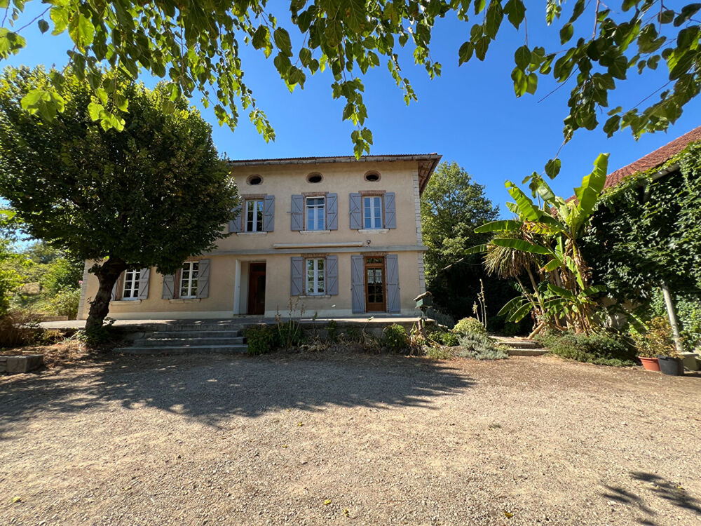 Propriété Caussade - Belle bâtisse de 310 m² sur plus d'un hectare