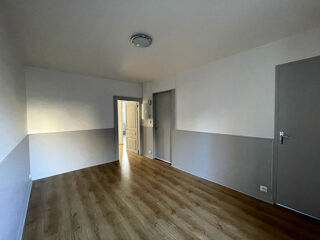  Appartement à louer 3 pièces 46 m²