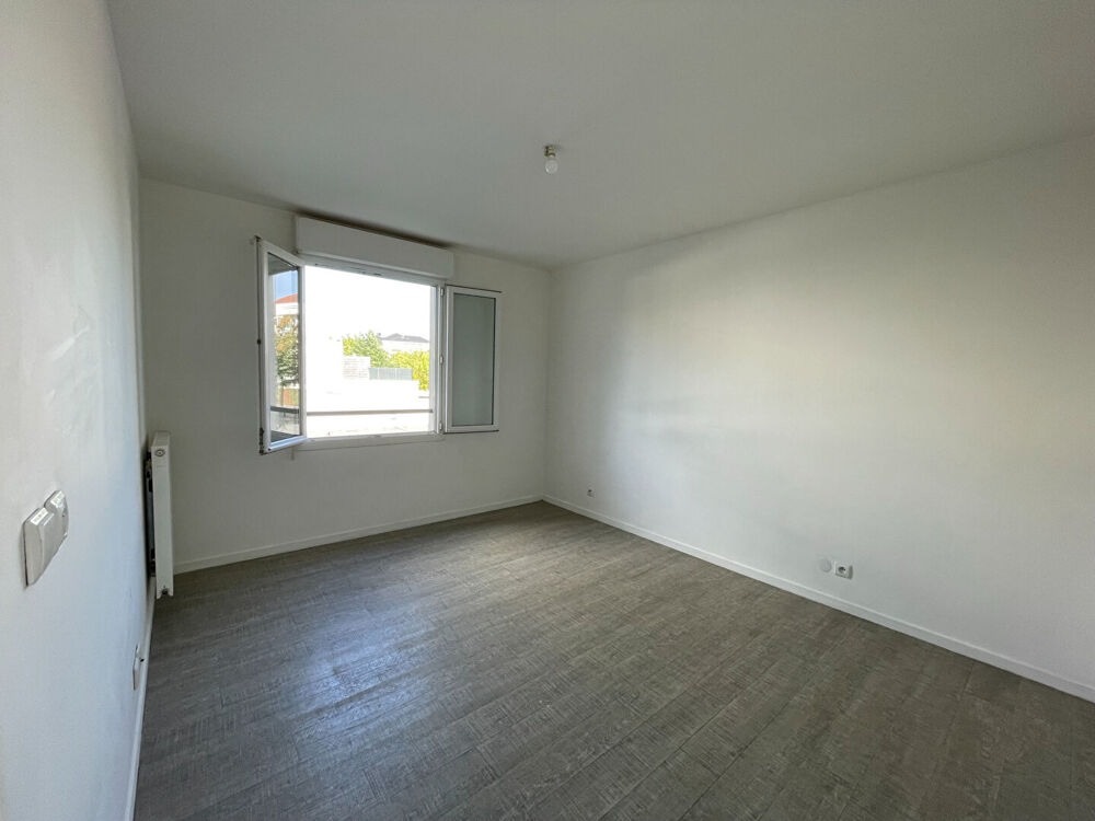 Location Appartement Appartement 2 pièces avec balcon, parking + chauffage et eau chaude compris Meaux