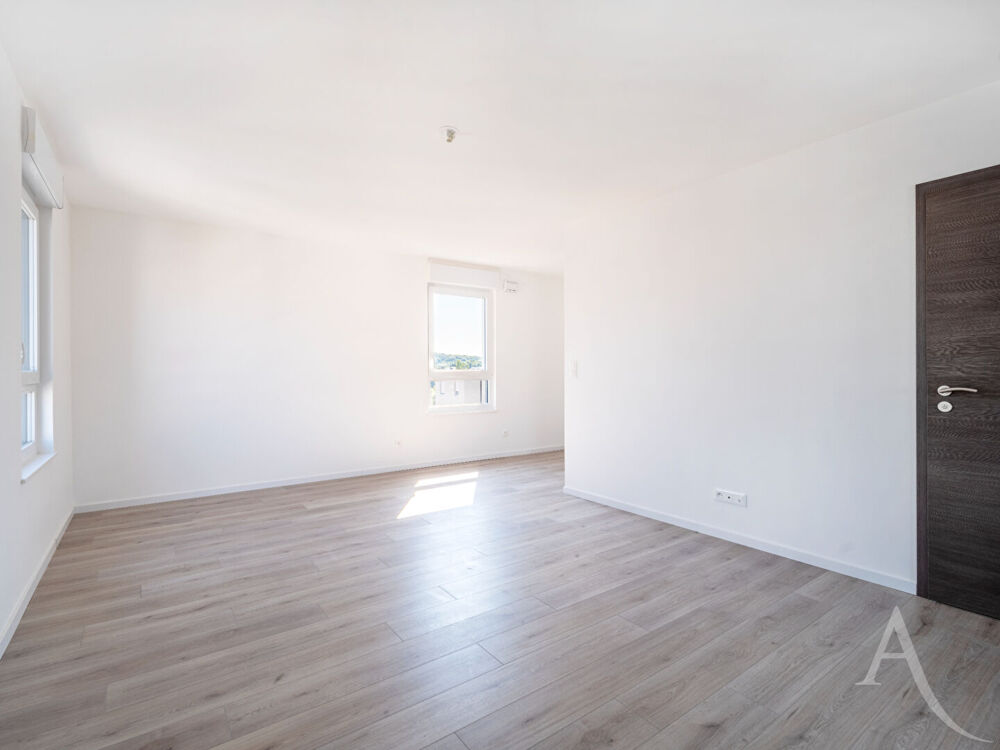 Vente Appartement A VENDRE ! Appartement T5 avec terrasse en attique Metz