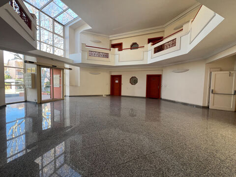 bureaux de 267 m²  pour  profession libérale 5750 83300 Draguignan