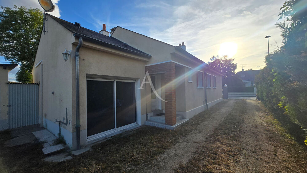Vente Maison Maison  plain-pied Saint Denis De L Hotel 4 pièce(s) 80 m2 Saint denis de l hotel
