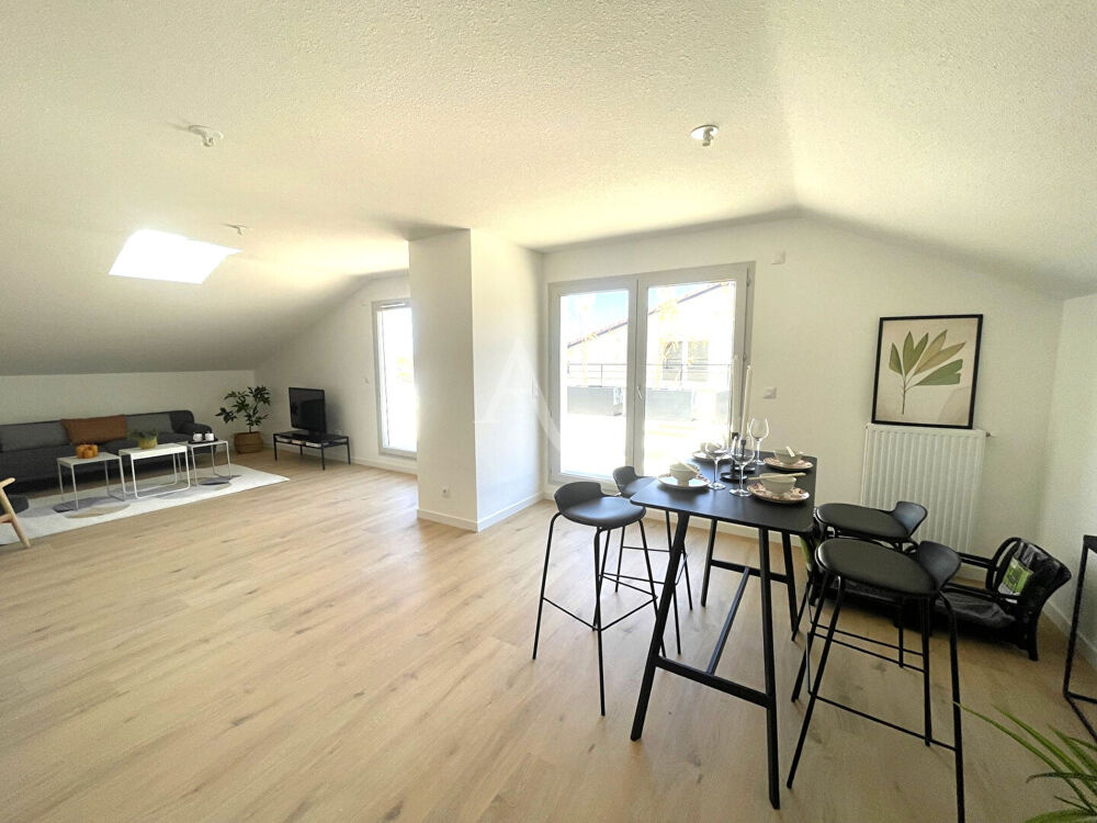 Vente Appartement Appartement  5 pièce(s) 100 m2 Dernier étage Castanet tolosan