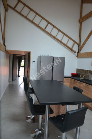  Appartement à louer 5 pièces 109 m²