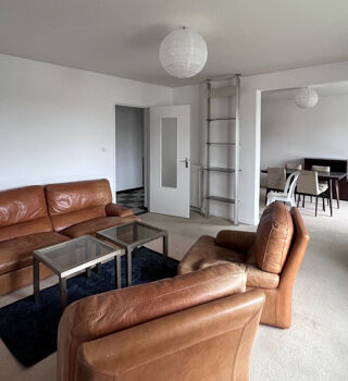  Appartement à louer 4 pièces 92 m²