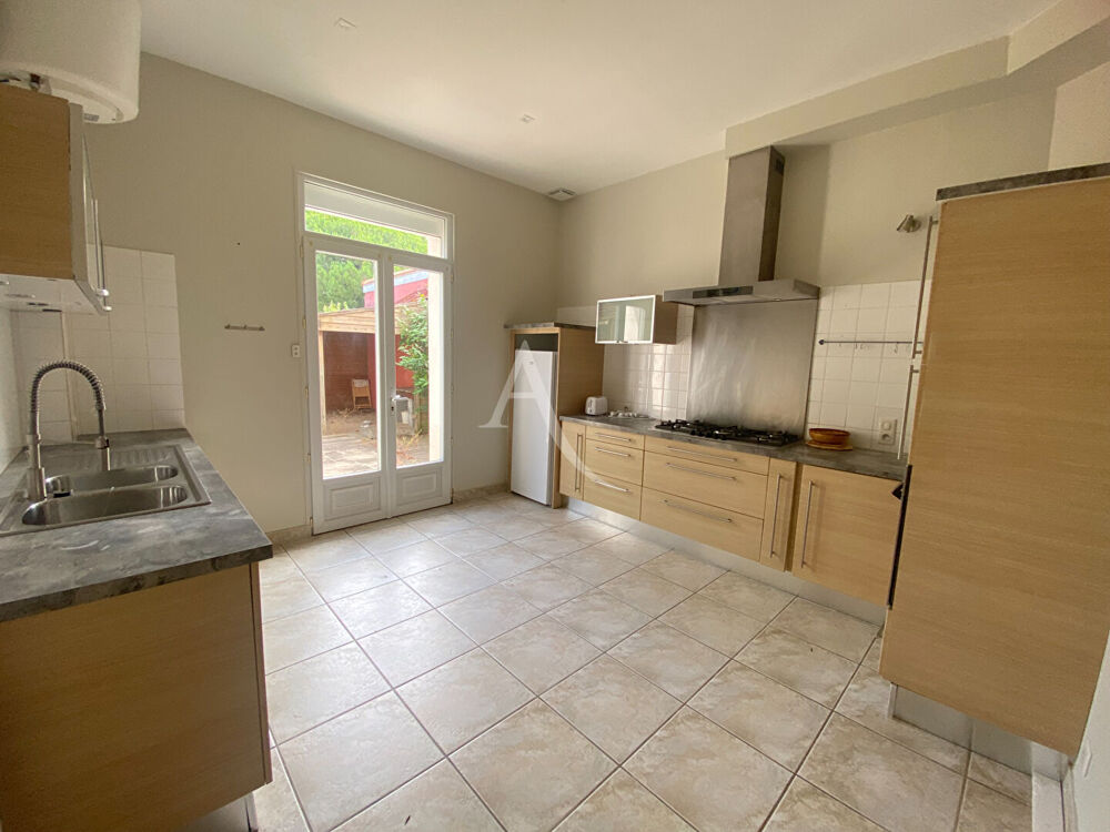 Vente Maison Maison Rochefort 150 m�, 4 chambres, bureau, garage Rochefort