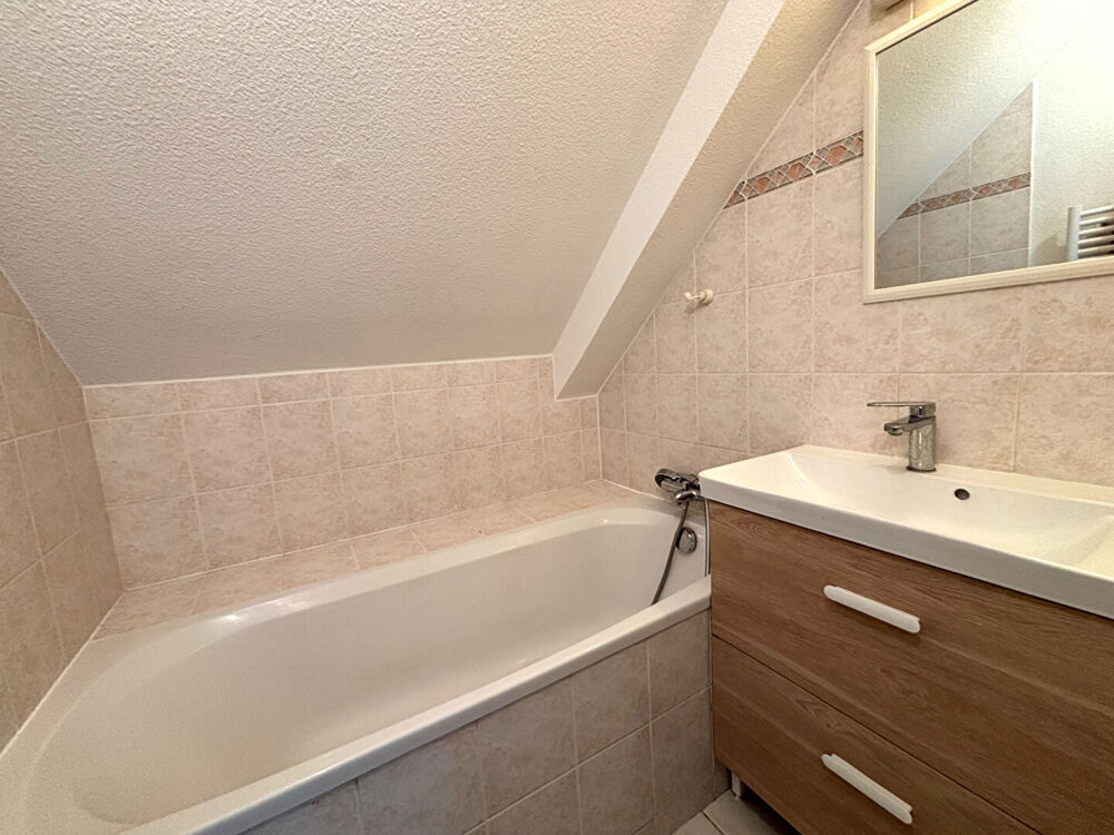 Vente Appartement Appartement Pornichet 2 pièce(s) MARCHÉ - T2 DERNIER ÉTAGE - PARKING - CALME - PLAGE À PIED Pornichet