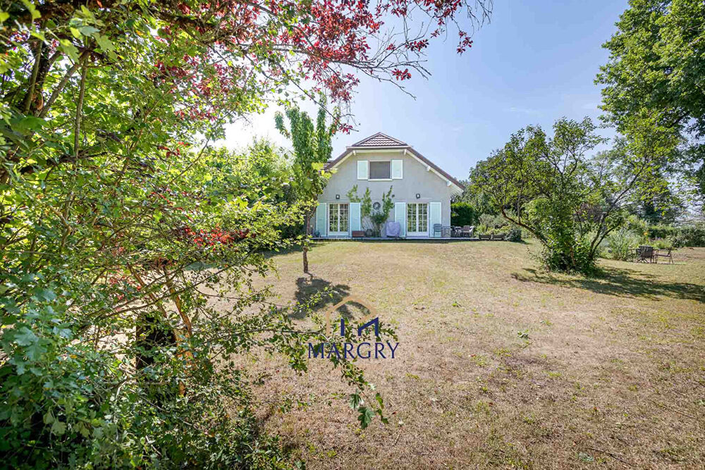 à vendre  Maison Chevry (01170)