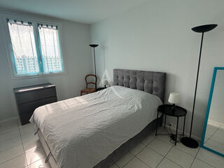 Appartement à louer 3 pièces 64 m²
