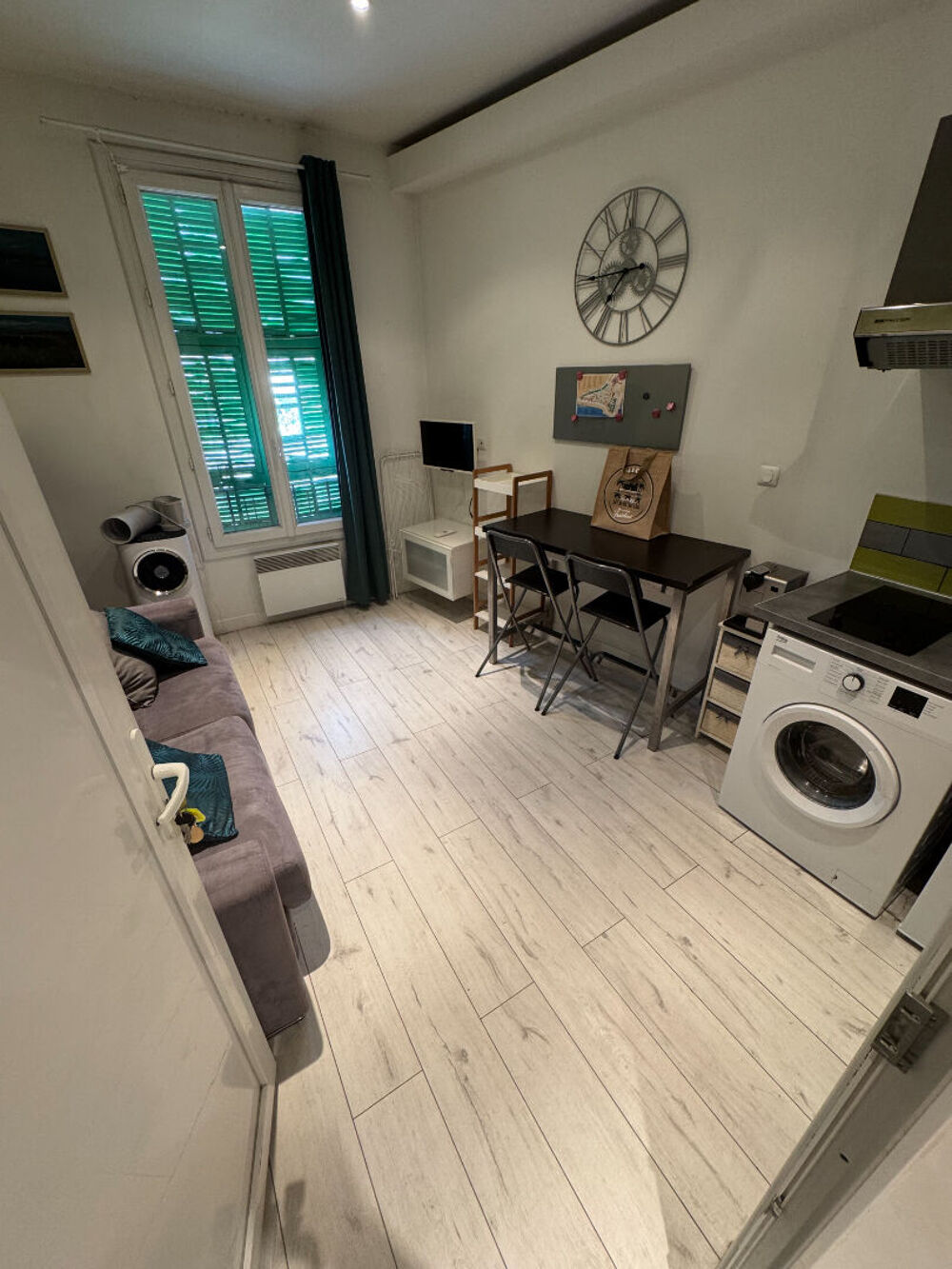 NICE RIQUIER - ENSEMBLE IMMOBILIER DE 2 STUDIOS - FORTE RENTABILITÉ LOCATIVE
