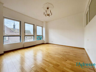  Appartement à louer 4 pièces 1 m²