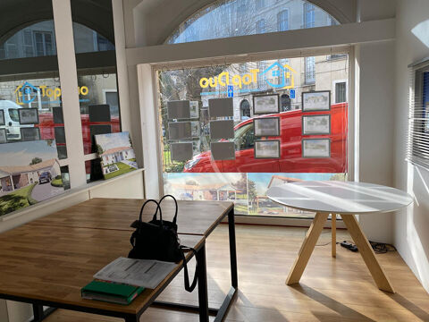 A louer local d'activit&eacute; Bourg centre rue d'Espagne 990 01000 Bourg en bresse