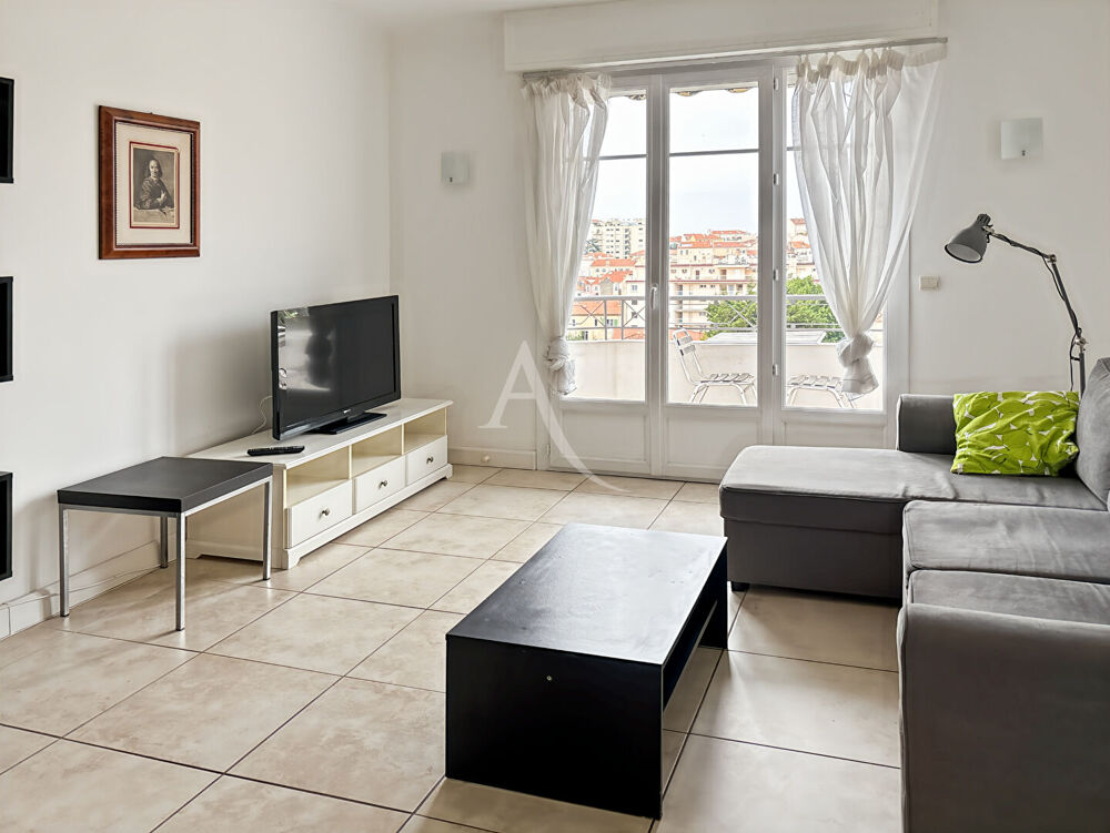 Appartement Cannes 2 pièces 54.06 m2 location meublée longue durée