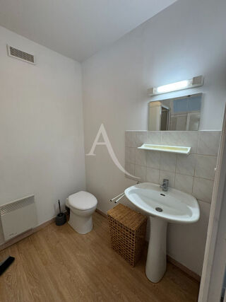  Appartement à louer 1 pièce 19 m²