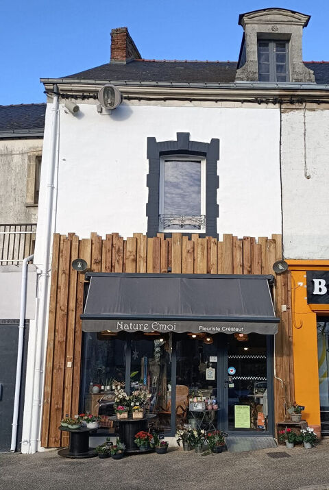 Local commercial plein centre 630 44290 Guemene penfao