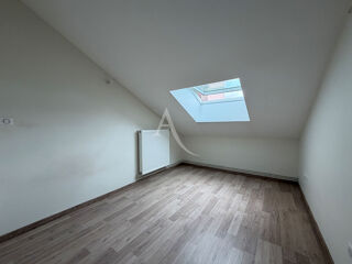 Appartement à louer 3 pièces 48 m²