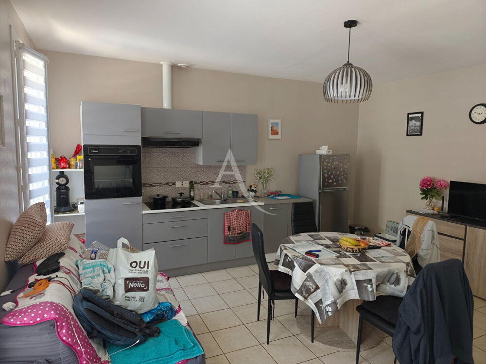EXCLUSIVITE - Maison Rochefort 2 pièces - proche des commerces.