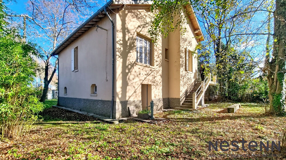 Vente Maison Rare dans Carbonne, maison de charme avec terrain arboré de 3422 m2. Carbonne