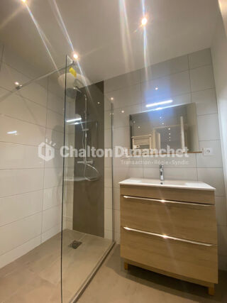  Appartement à louer 3 pièces 69 m²