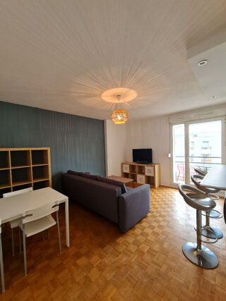  Appartement à louer 2 pièces 47 m²