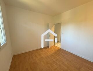  Appartement à louer 5 pièces 150 m²