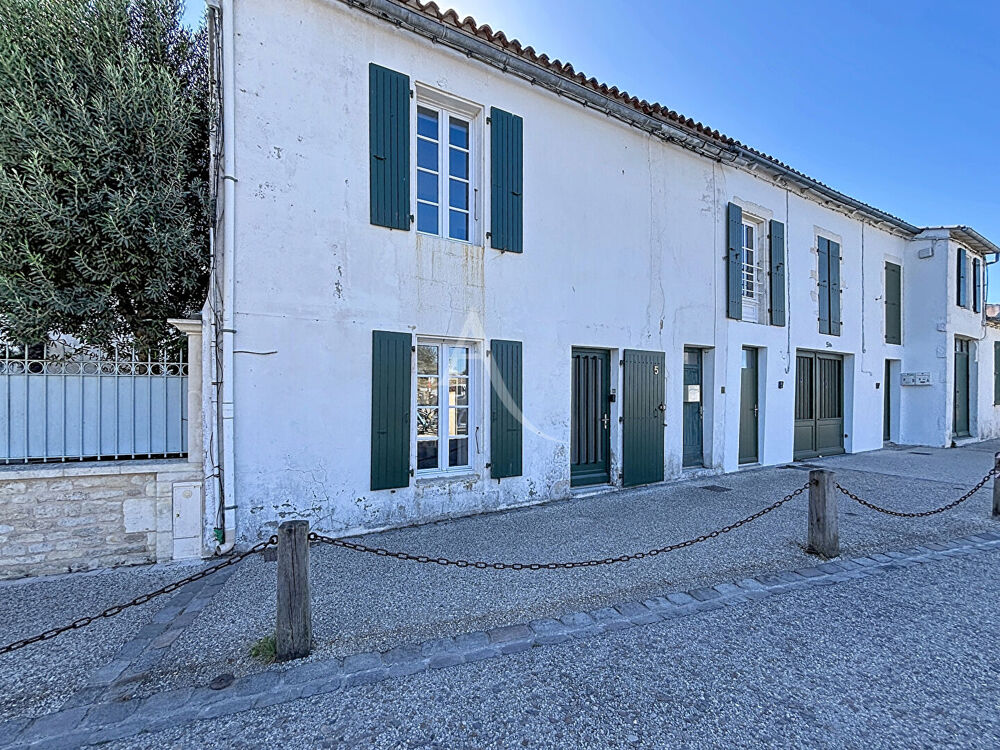 Vente Maison Maison de village au port de Saint-Martin de Ré, avec terrasse privative Saint martin de re