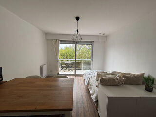  Appartement à louer 1 pièce 25 m²