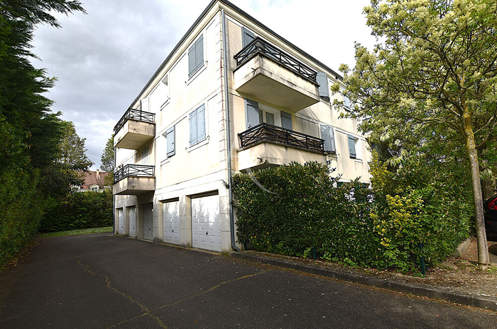 Appartement 1 pièce à vendre à Savigny-le-Temple - Réf. 8972