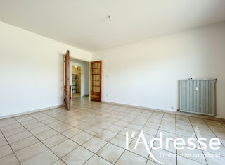  Appartement à louer 3 pièces 68 m²