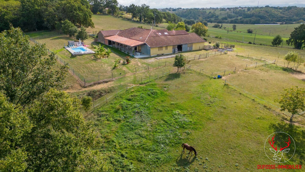 Propriété d'exception de 22 hectares au pied des Pyrénées