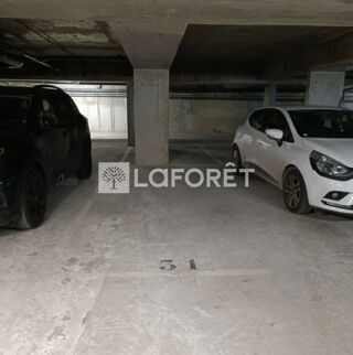  Parking / Garage à louer 12 m²