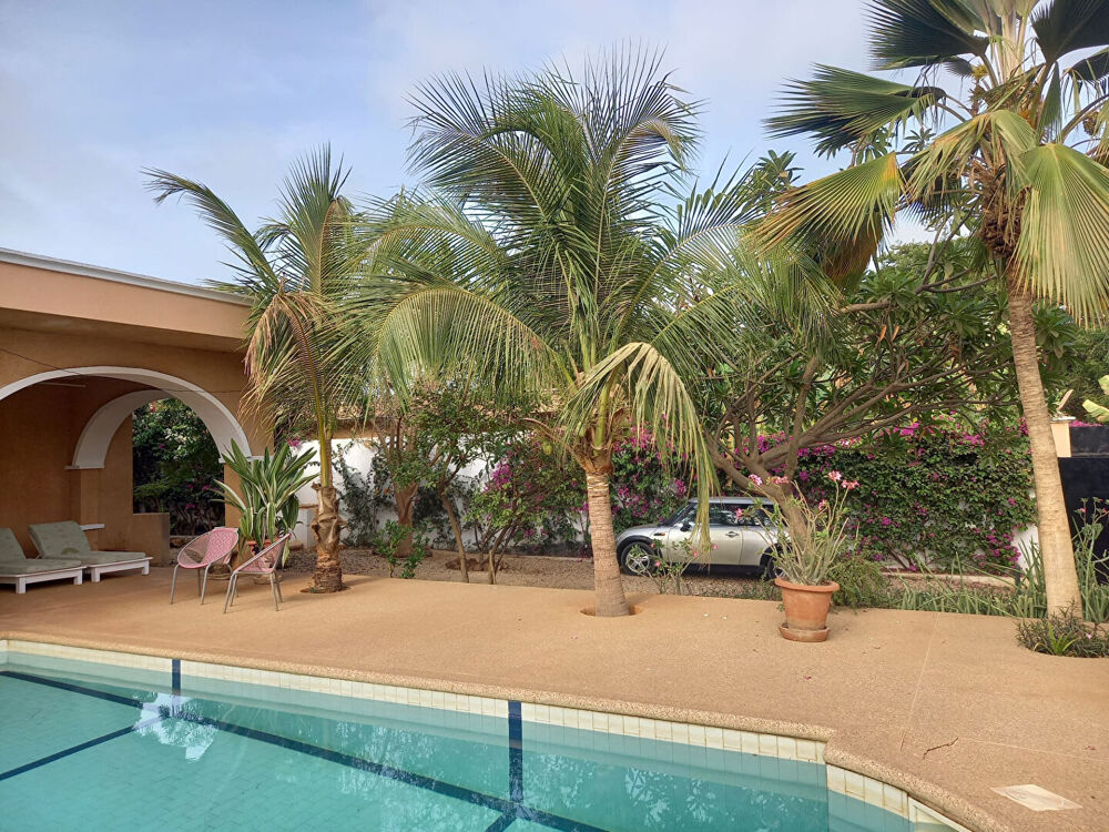 Vente Maison A SAISIR  A 200 M DE LA LAGUNE DE SOMONE  JOLIE VILLA DE 3 CHAMBRES  DANS UN TERRAIN  DANS UN ECRIN DE VERDURE Somone (Senegal)