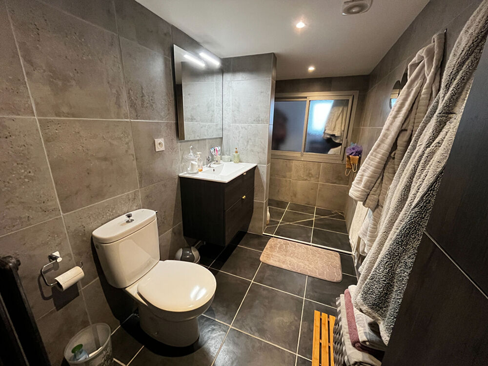 Vente Maison Le Havre - Saint Vincent  - Maison  de 97 m2, 2 chambres et 1 bureau, cour Le havre
