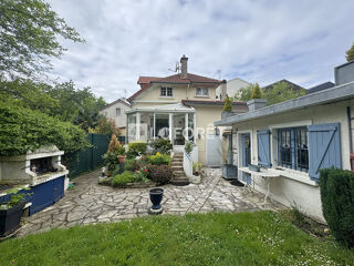  Maison � vendre 8 pi�ces 220 m�