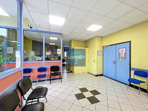 VALENCIENNES Local Professionnel de 193 m2 compos&eacute; de 8 pi&egrave;ces 300000 59300 Valenciennes