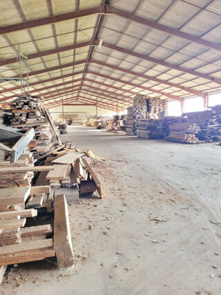   Hangar ouvert de 2116 m² Cayrac