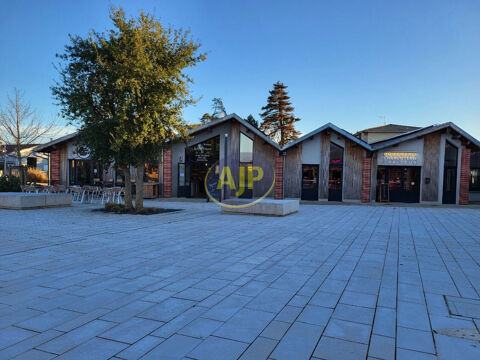 LOCAL COMMERCIAL LACANAU BOURG 477000 33680 Lacanau