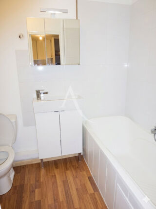  Appartement à louer 1 pièce 30 m²