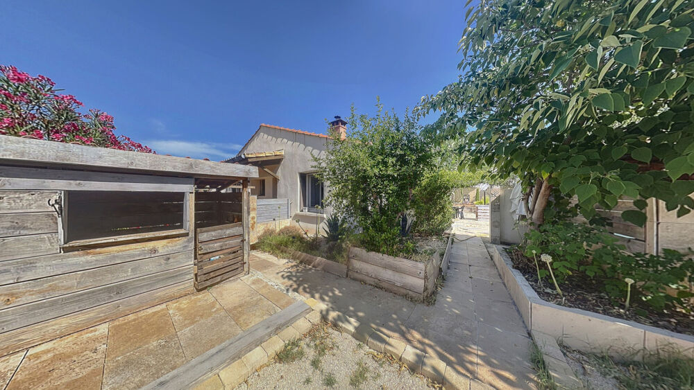 Vente Maison Maison Sorgues 5 pièce(s) 125 m2 PISCINE ET ANNEXES Sorgues