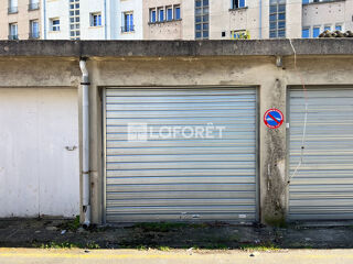  Parking / Garage à louer 15 m²