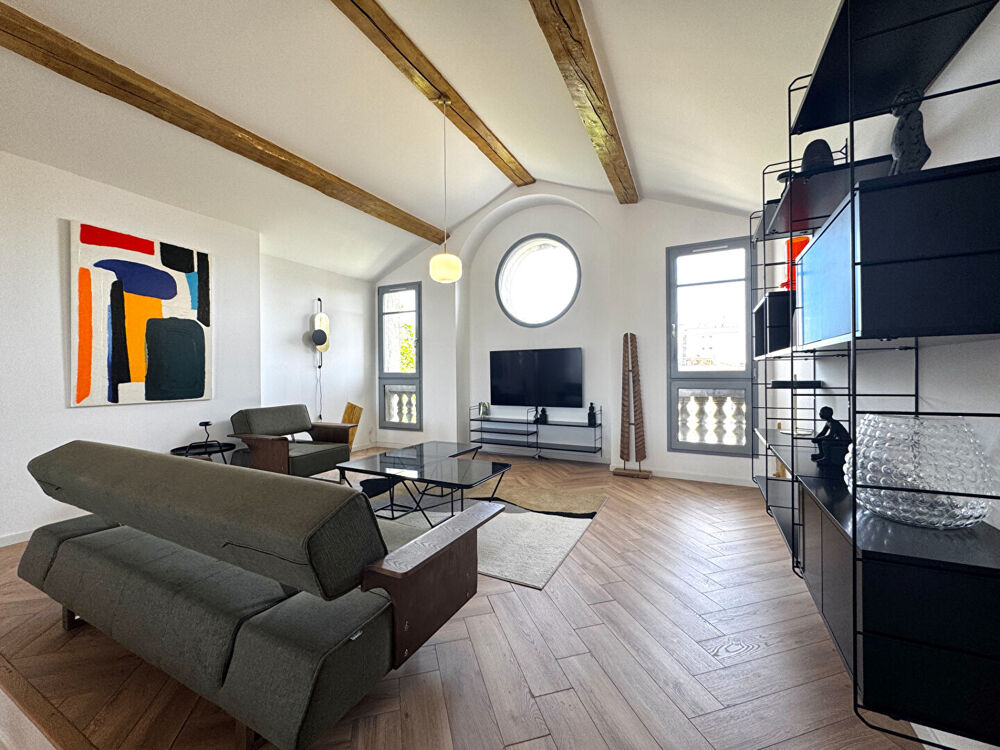 Appartement de prestige 144 m² , Immeuble historique , Centre-ville de Nîmes