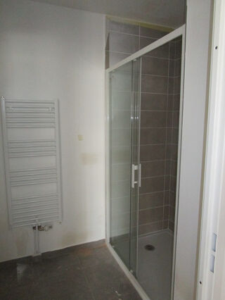  Appartement à louer 3 pièces 63 m²